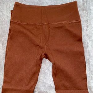 Ribbed Maroon/brown leggings 28”